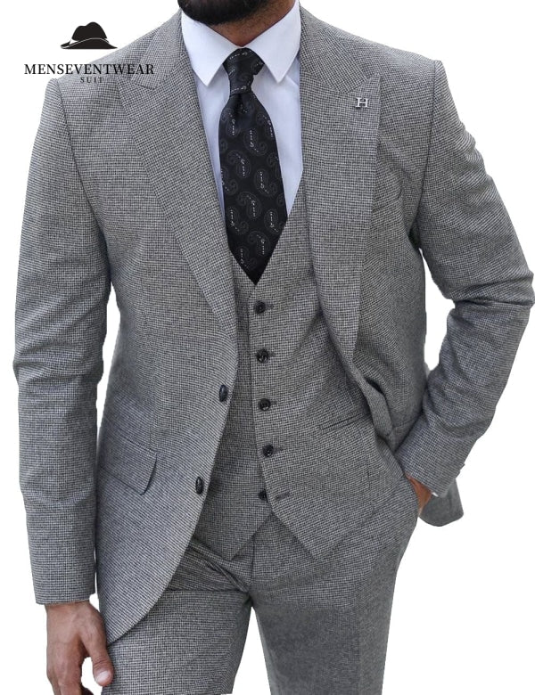 Formal Men's Business 3 Pieces Solid Peak Lapel Mens Suit (Blazer+vest+Pants) mens event wear